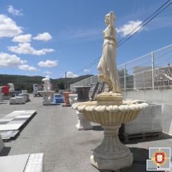 FONTAINE FEMME ANTIQUE ET...