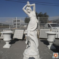 STATUE VENUS AUX VAGUES