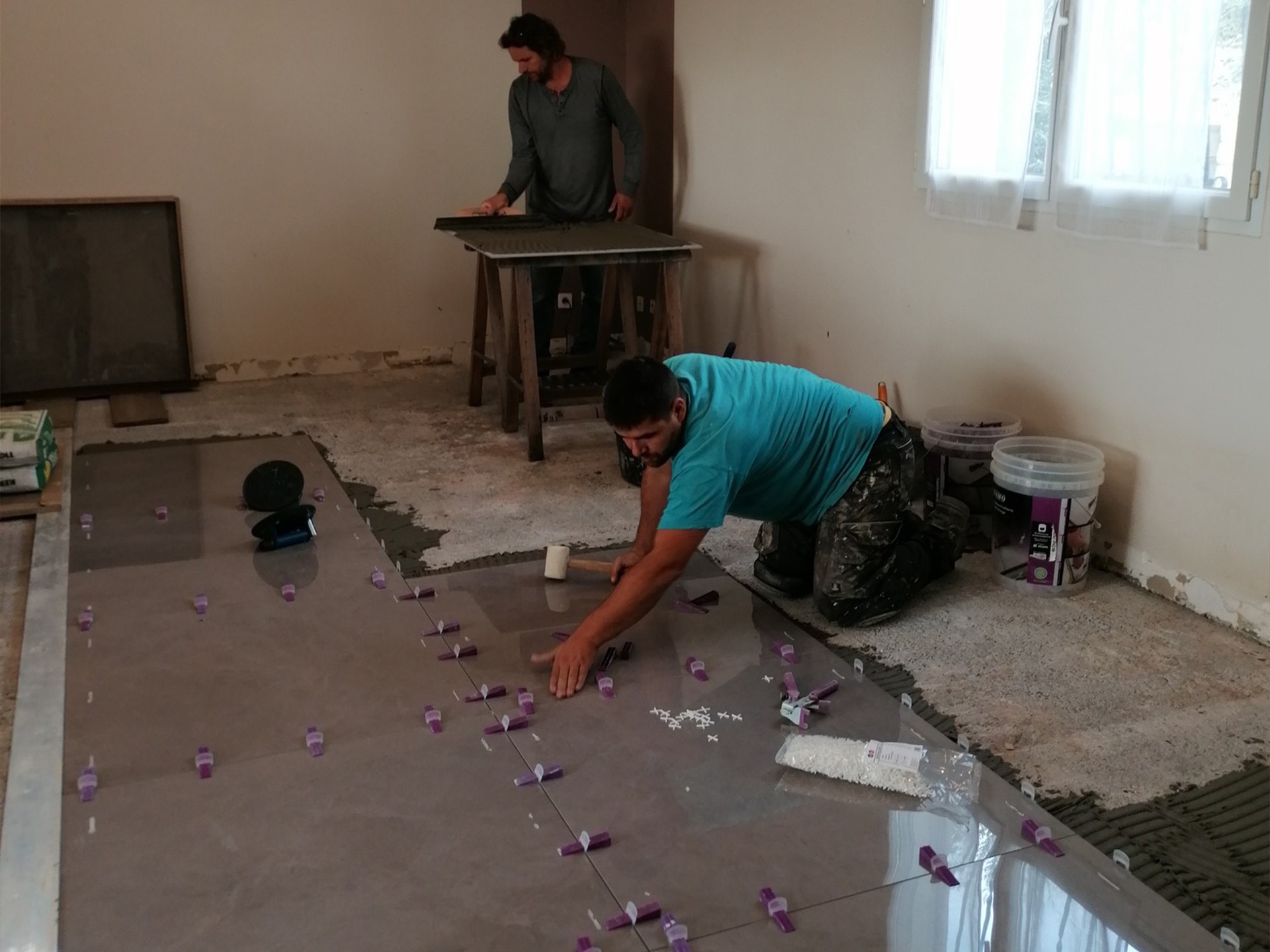 Une Pose de Carrelage Expert : Votre Maison Transformée par Nos Professionnels